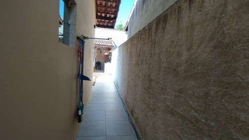 Imagem 21 de 28 de Casa No Jardim Regina, Em Itanhaém, Com Churrasqueira, Espaço Para Piscina, Despensa, Jardim , Aceita Financiamento Bancário