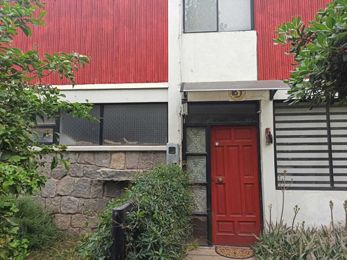 Casa En Ñuñoa, Barrio Los Adoquines (108532)