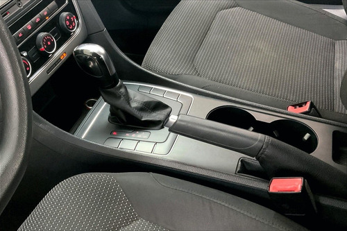 Imagen 17 de 25 de Volkswagen Passat 4 Pts Comfortline, 25l, Tiptronic, Cd, R
