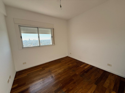 Alquiler - 4 Ambientes Con Terraza - Cohgland