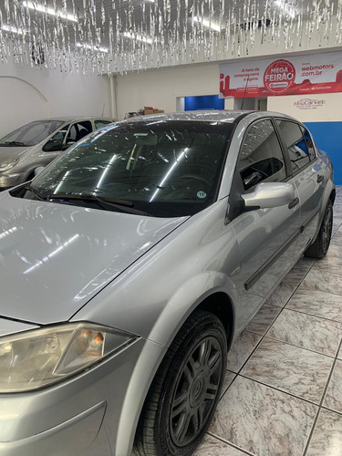 Renault Megane 1.6 Expression Hi-flex 4p 2007