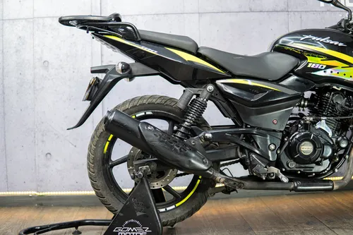 Bajaj Pulsar 180 Fi Neon 2023