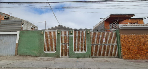 Cómoda Casa En Los Perales | Centro De Alto Hospicio