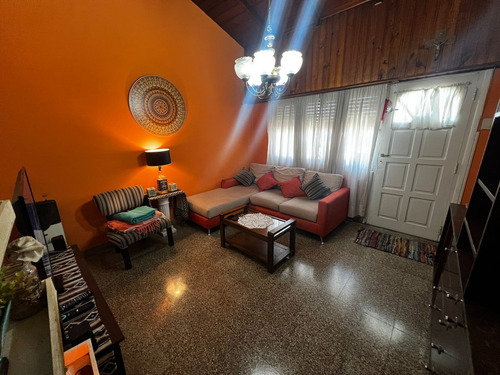 Venta Casa Jardín Parque Parrilla Banfield Permuta