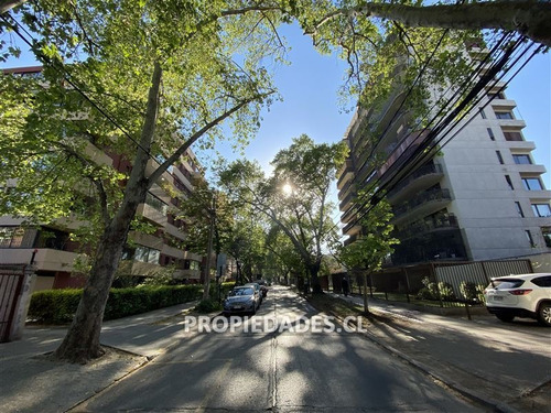 Imagen 3 de 6 de Sitio En Venta En Lyon / P. De Valdvia
