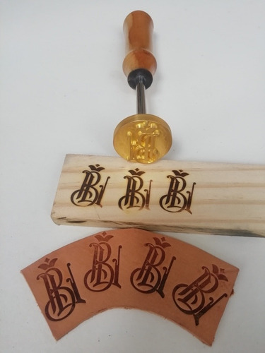 Imagen 1 de 3 de Sellos En Bronce Para Madera, Cueros/ Sellos De Calor