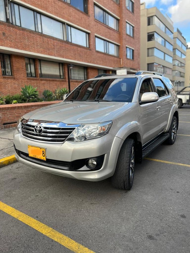 Toyota Fortuner 2.7l 4x2