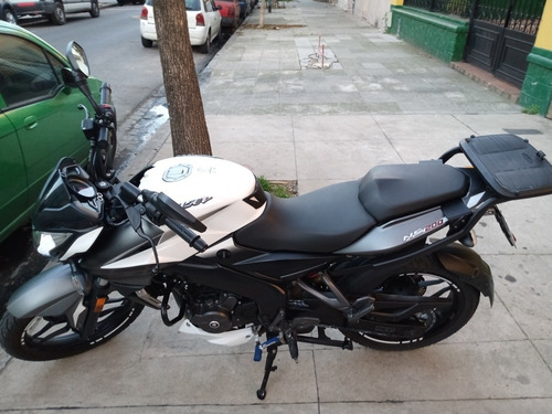 Bajaj Rouser Ns200