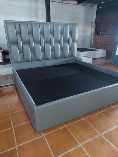 Box Spring Y Copete O Cama