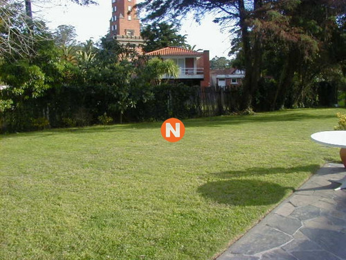 Casa En Venta Y Alquiler, Golf, Punta Del Este, 3 Dormitorios.- Ref: 205124