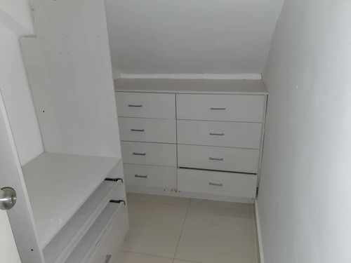 Imagen 12 de 23 de Townhouse Altos De Aricagua Código 137209 El Rincon Mañongo Vende Yackeline Tovar 04145831984