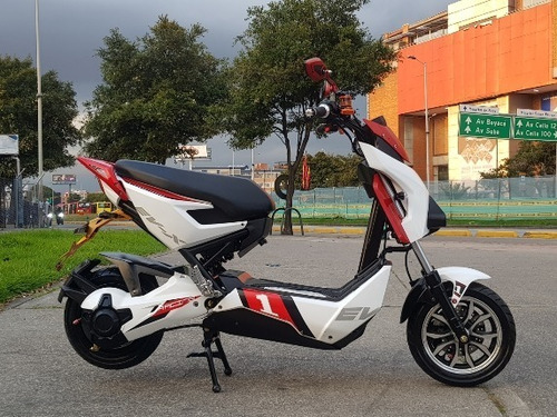 Yadea Moto Eléctrica Yadea Xmen 1000w Usada (like New)