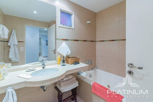 Imagen 21 de 22 de Hermoso Piso De Categoría 3 Dormitorios 4 Baños Cochera Cocina Separada Lavadero