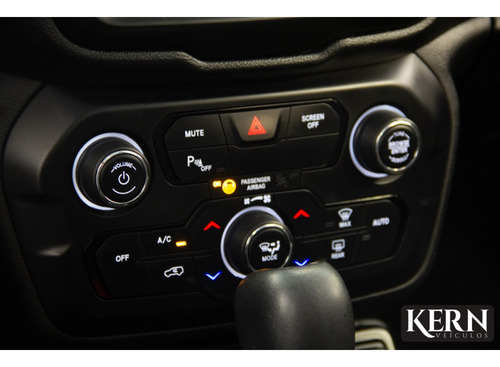 Jeep Renegade 2.0 16V TURBO DIESEL LONGITUDE 4P 4X4 AUTOMÁTICO