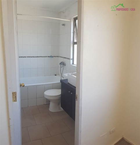 Imagen 10 de 17 de Casa En Arriendo De 4 Dorm. En El Monte