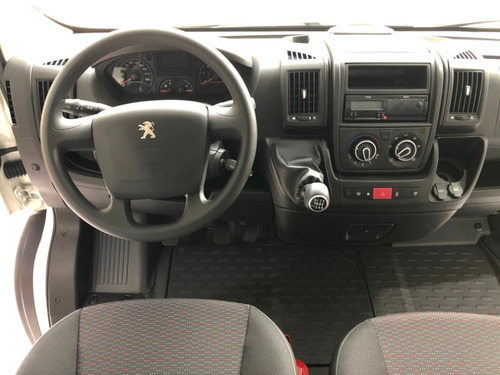 Peugeot Boxer 2020 Executiva 16 Lugares
