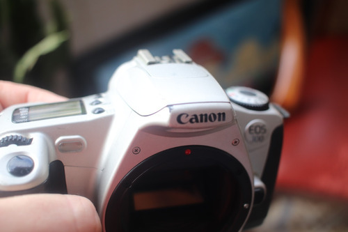 Máquina Fotográfica Analógica Canon Eos 300 (analógica)