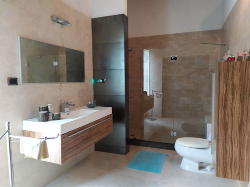 Imagen 11 de 19 de Venta Casa 279mts2 6h/3b/4pe Parque El Retiro 5184