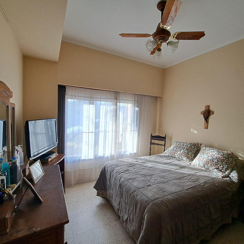Vende Casa De 2 Habitaciones En Córdoba Al 700