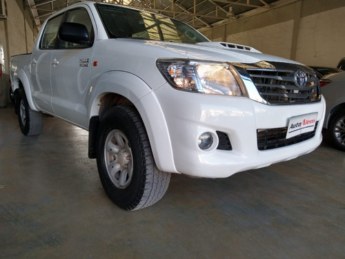 Imagen 3 de 8 de Toyota Hilux 3.0 Sr 4x2 Modelo 2014