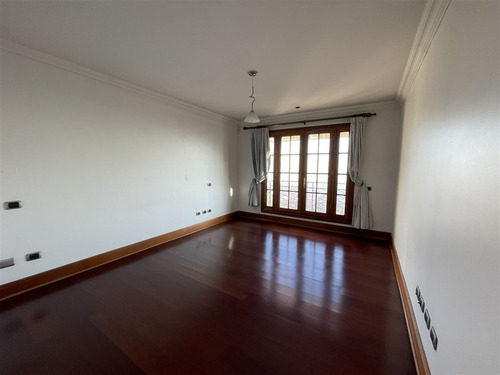 Departamento En Venta De 4 Dorm. Vitacura Raimundo Larrain