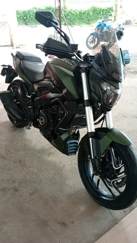 Dominar 400 Color Verde Army Modelo 2023