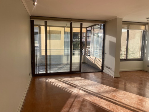 Amplio Departamento, Américo Vespucio Norte 2707