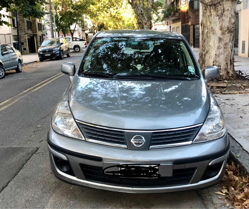 Nissan Tiida 1.8 Visia