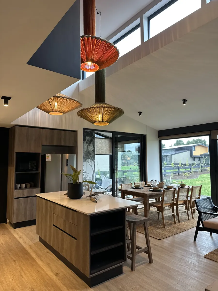 Imagen 2 de 18 de Casa En Arriendo Amoblada | 4d+5b | Fruillar Bajo