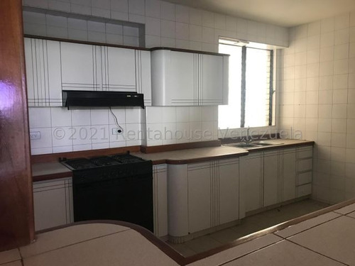 Imagen 4 de 22 de Gustavo Zavala Rentahouse 22-12940