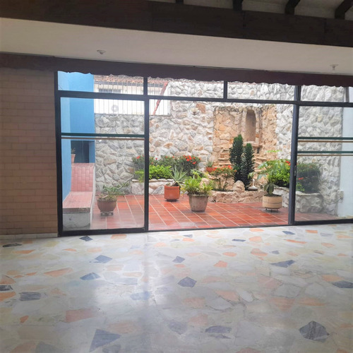 Venta De Casa De 400mt2 En Mayapan Las Vegas, Sur De Cali, 9459.