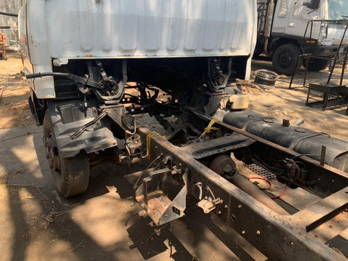 Imagen 3 de 8 de Toyota Dyna Chasis