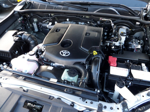 Toyota Hilux 2.8 At Aa 4x4