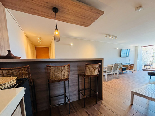Se Vende 2 Dormitorios. 95m2. Playa La Boca. Estacionamiento