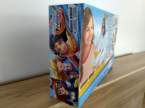 Avion Invisible Wonder Woman Dc Comics (Usado)