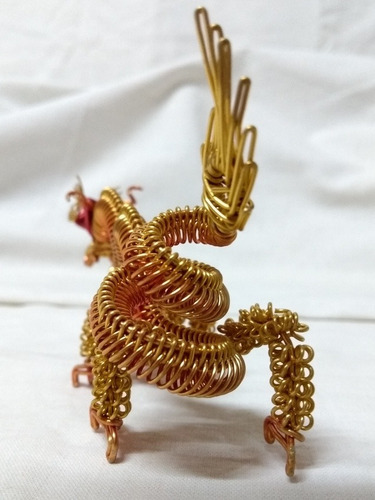 Imagem 4 de 5 de Dragão Dourado Em Arame Feng Shui Novo