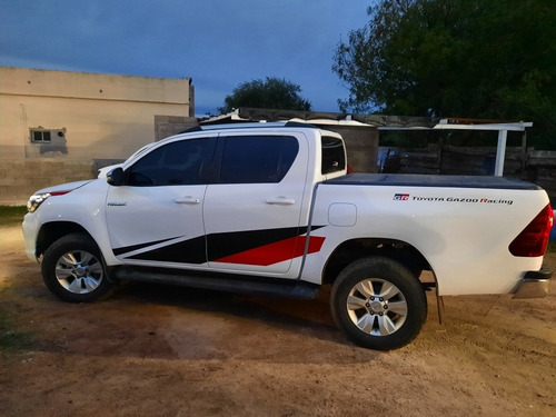 Toyota Hilux 2.4 D.cab. T.dsl Sr 2018