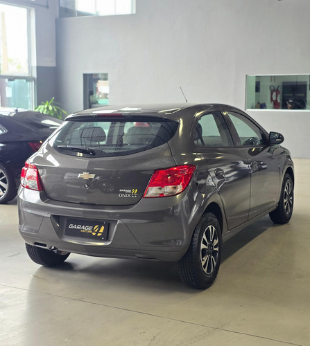 Chevrolet Onix 1.0 Lt 5p