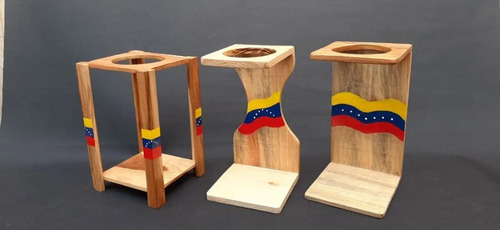 Cafetera blanca de madera - iwannatoy.com