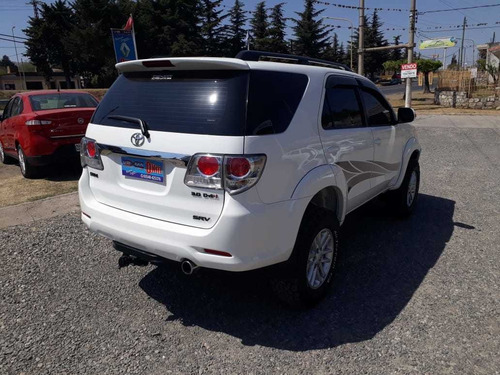 Toyota Sw4 3.0 Srv Cuero 4x4 4at 2012 7as