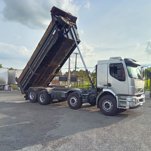 Volvo Vm270 Bitruck 8x2 Caçamba Basculante 13/13