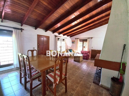 Piriápolis Punta Fría Casa En Venta 350 Mts De La Playa San Francisco. 589 Mts De Terreno Esquina. Salida A Dos Calles.
