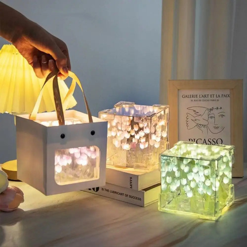 Cubo Lampara De Tulipanes Con Luz, Espejo Infinito Tulipán