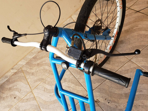 Imagem 4 de 6 de Drift Trike Motorizado