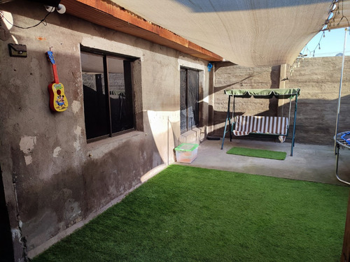 Oportunidad Casa Grande En Venta 4d 1b Cerca Muni Colina