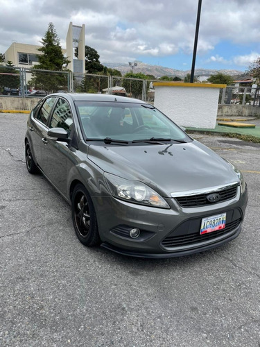 Imagen 2 de 10 de Ford Focus Sincrónico