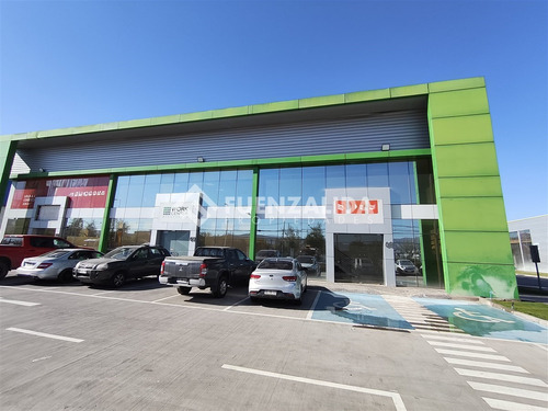 Local Multifuncional En Work Center - 2 Pisos - 156m2