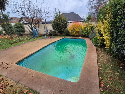 Casa En Venta De 4 Dorm. En Talca