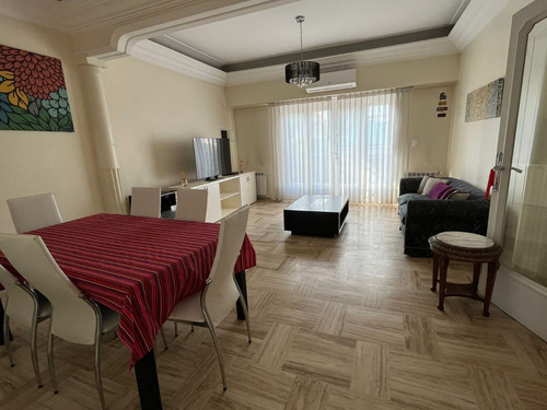 Ph En Venta. 6 Ambientes Al Frente Con Terraza. 317m2 . Apto Credito. Luminoso. Villa Urquiza