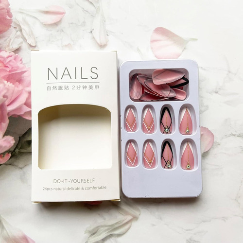 Consejo De Punta Francesa En Las Uñas De Las Uñas Faltas De